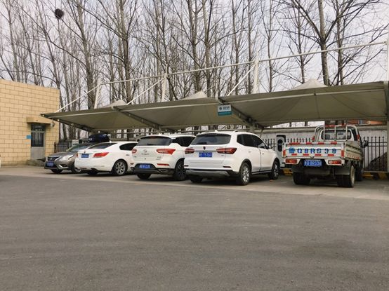 Fuel cars occupying charging pile at a service area