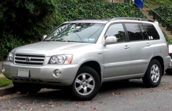 ▲ First-generation Toyota Highlander