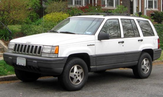 ▲ Jeep Cherokee