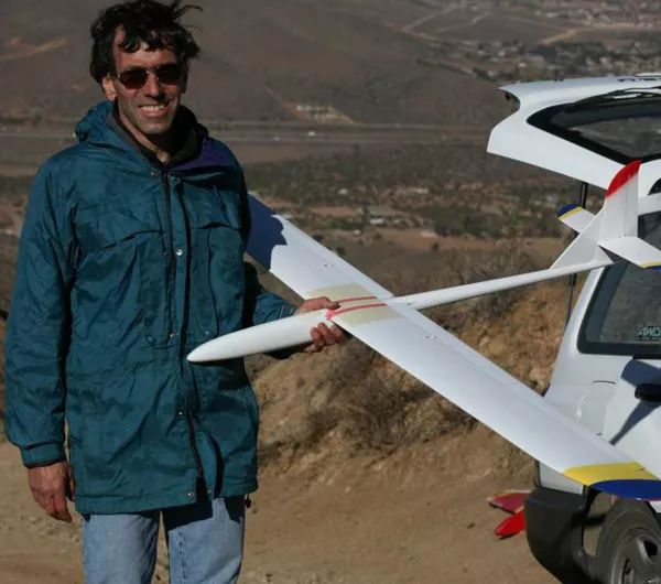 Expert Alan Cocconi now plays with drones